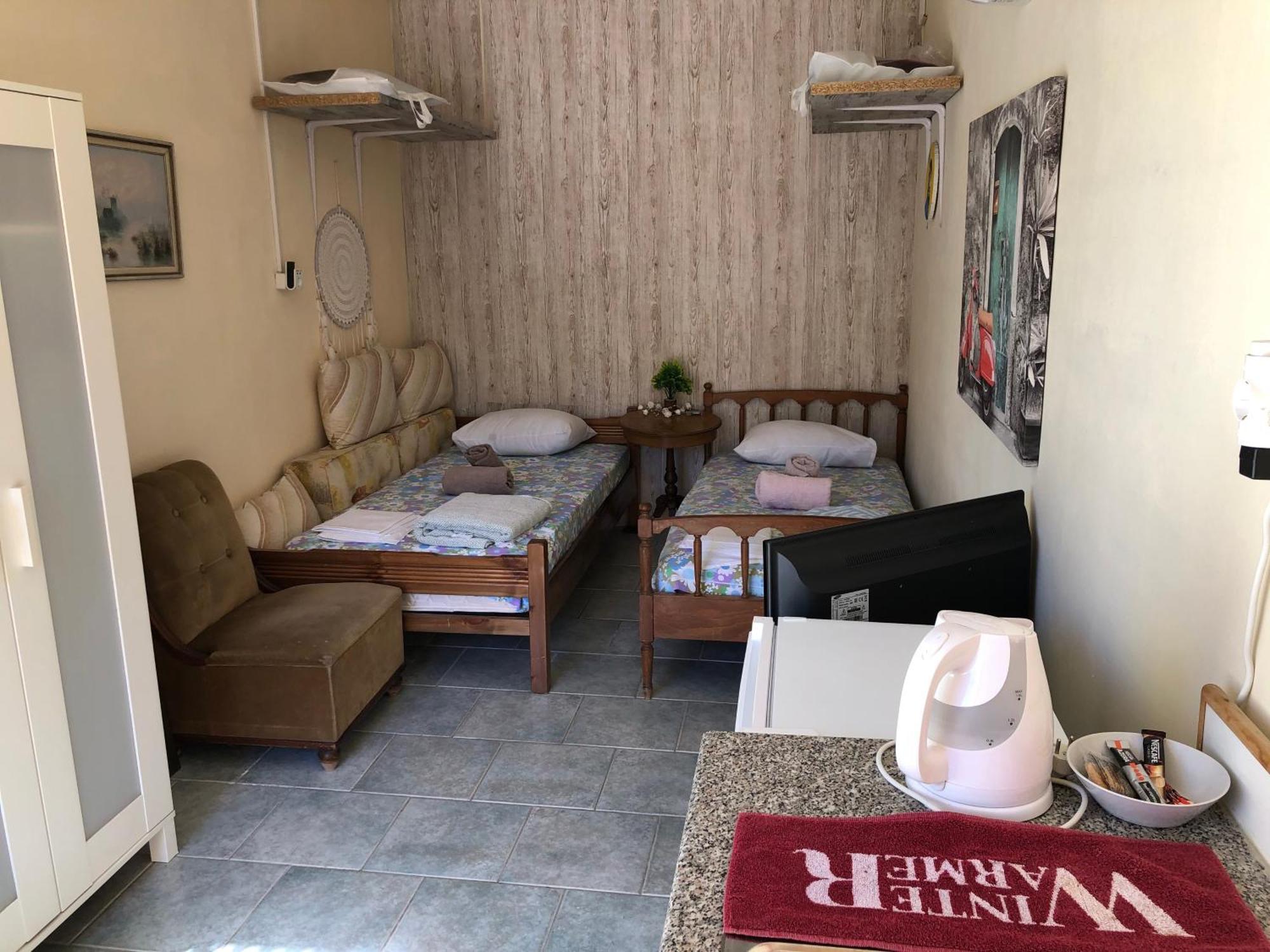 Pórto Ráfti Converted Shed Studio & Garden Hanging Bed מראה חיצוני תמונה